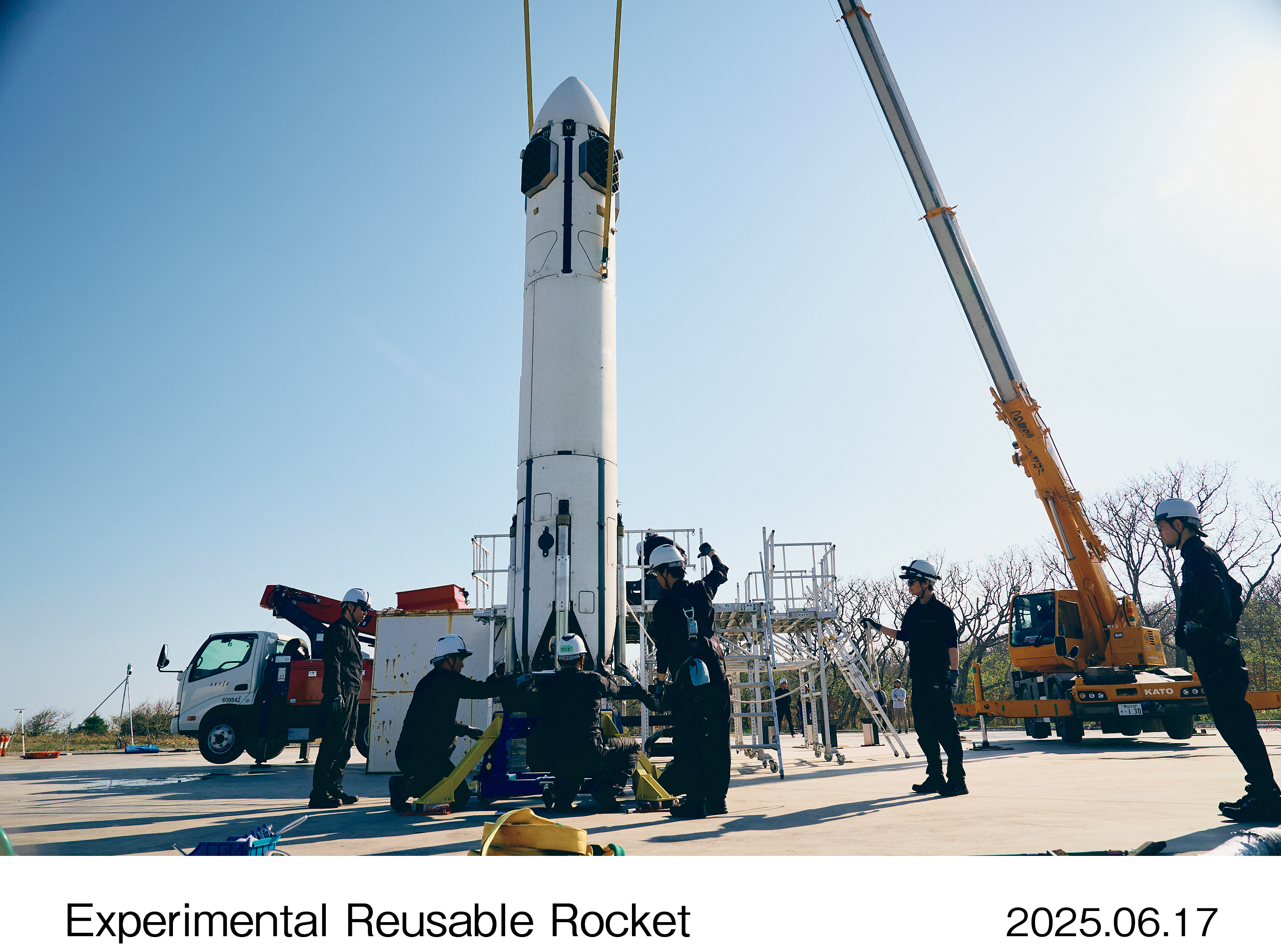 Honda realiza con éxito la prueba de lanzamiento y aterrizaje de  cohete reutilizable experimental